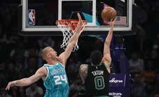 Jayson Tatum sigue reescribiendo la historia de los Celtics