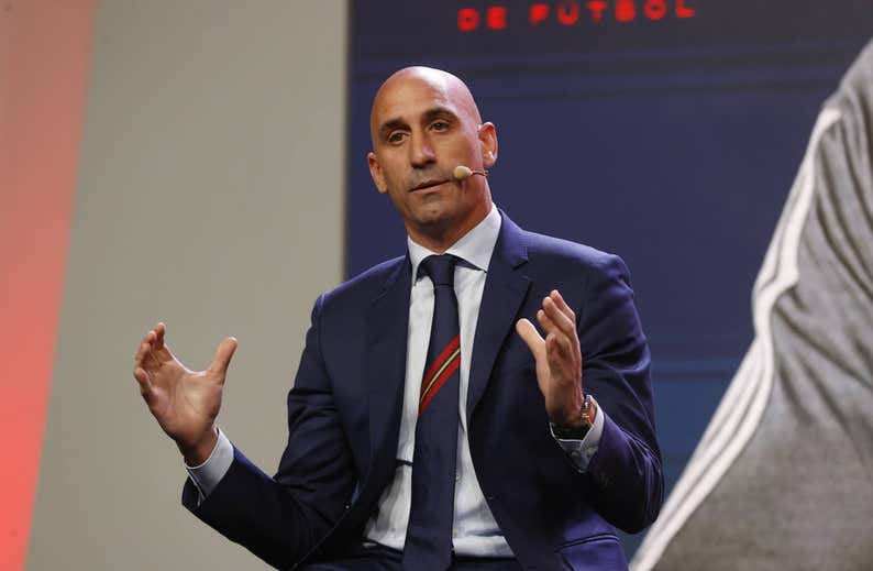 La RFEF anuncia un control económico para Primera Federación
