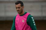 Juanmi pasa consulta en Vitoria con Mikel Sánchez