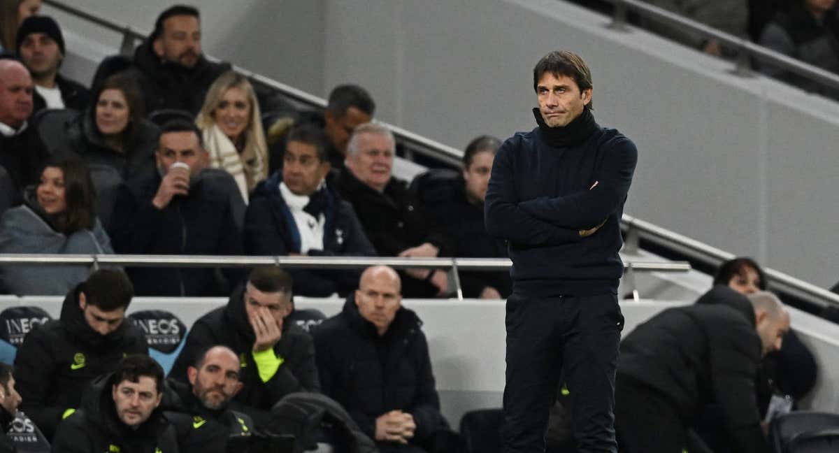 Conte durante un partido del Tottenham.
