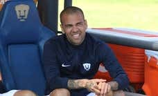 Pumas rescinde el contrato de Alves