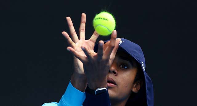 Australia renueva el contrato con las pelotas de la discordia