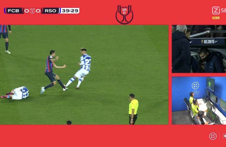 Brais Méndez, castigado con una roja que no vieron ni Dembélé ni Vinicius