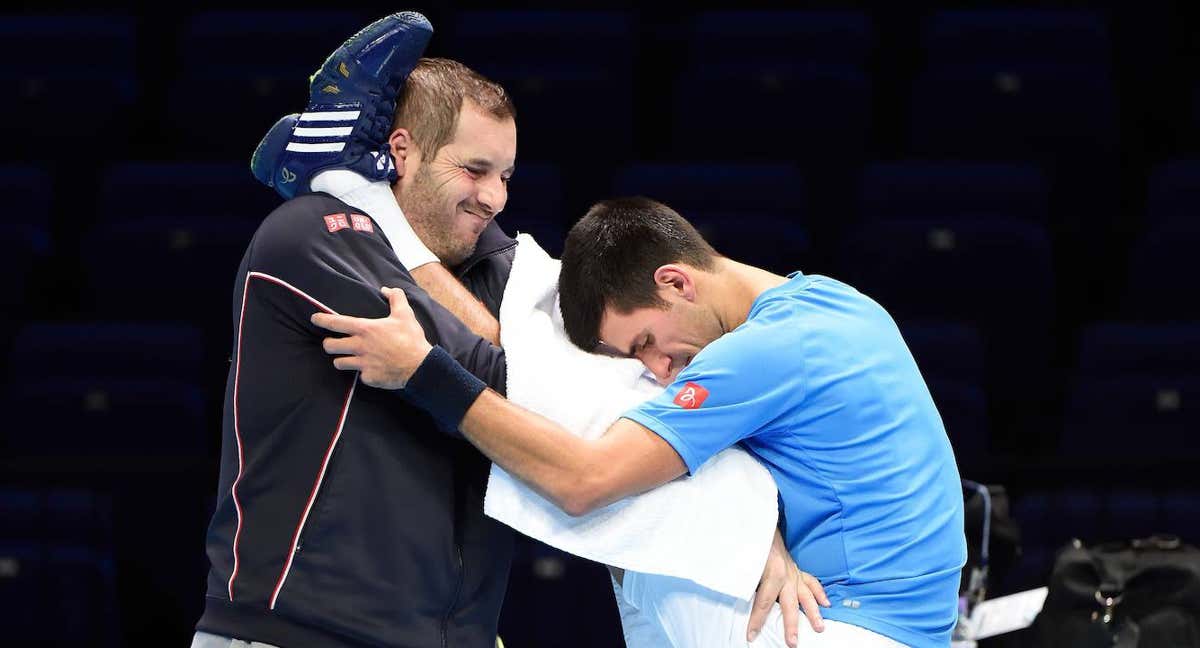 Miljan Amanovic y Novak Djokovic, durante las ATP Finals de 2015. /Peter Staples/ATP World Tour/ATP Tour/Getty Images