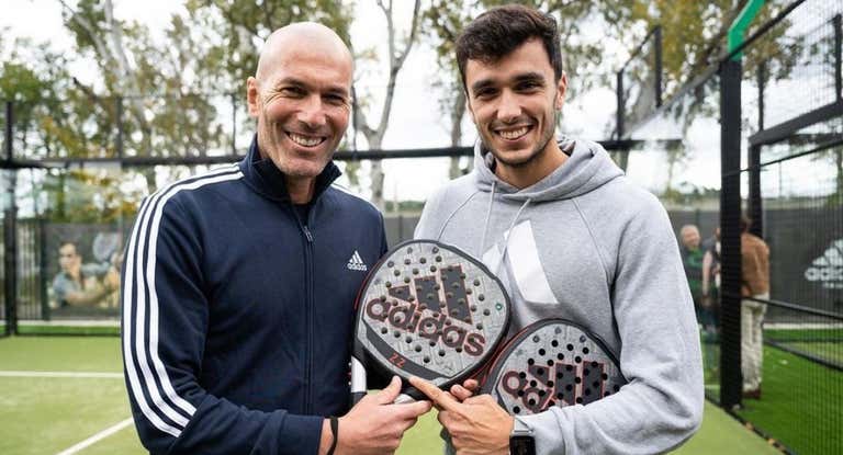 Zidane y Ale Galán en el club del Francés.