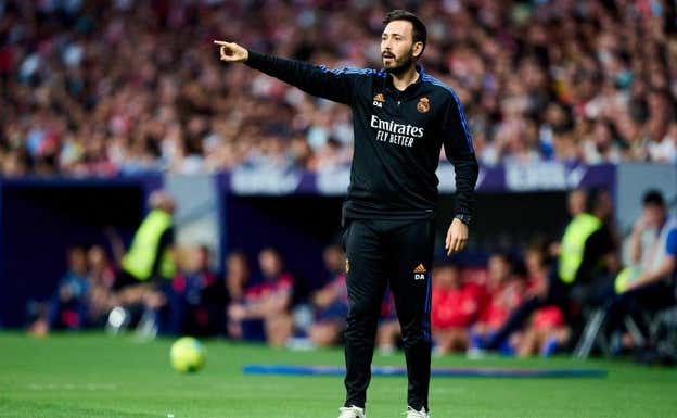 Davide Ancelotti dirige un partido del Real Madrid.  GETTY