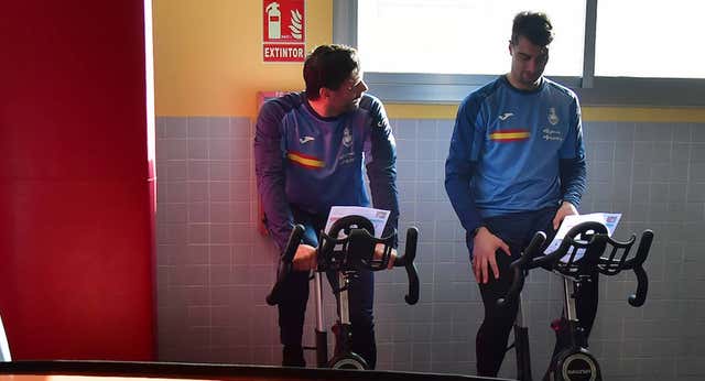 Recuperación activa y baños de hielo: el plan de los Hispanos para recuperarse de la paliza ante Noruega