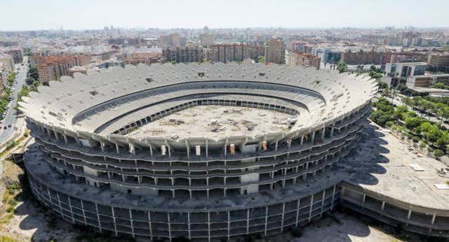 Paso de gigante de un Nuevo Mestalla de 66.000 asientos