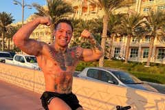 Susto mayúsculo de Connor McGregor tras sufrir un atropello mientras iba en bicicleta: “Pude morir”