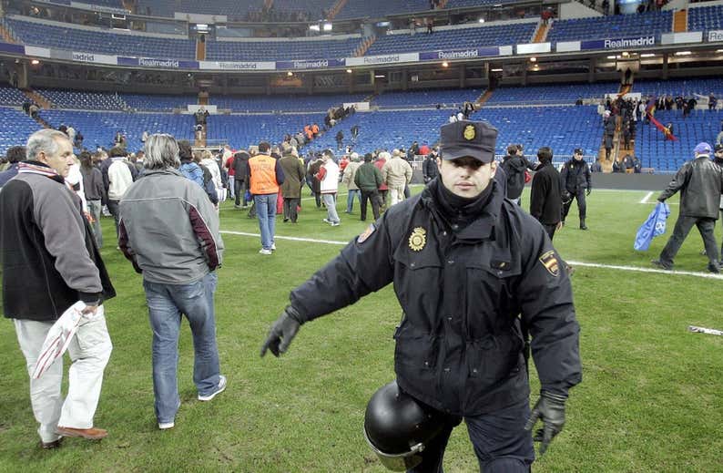Lo desconocido de la amenaza de bomba en el Bernabéu: «Cuando debía estallar solo quedábamos Florentino y yo"