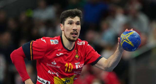 Alex Dujshebaev, el mago políglota de los Hispanos: «Lo de mi hermano Dani es increíble»