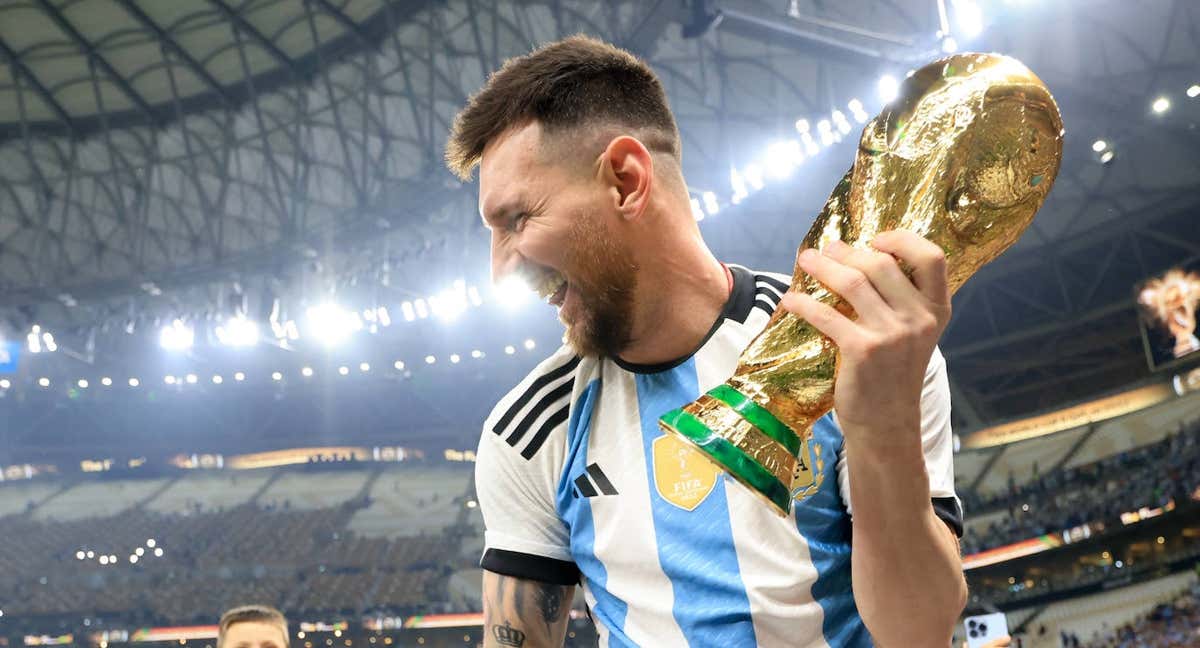 Messi con la Copa del Mundo./GETTY