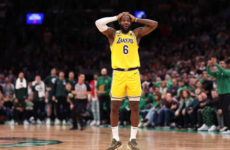 Los errores arbitrales que pueden marcar la temporada de los Lakers