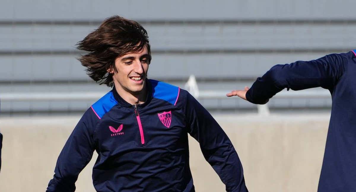 Brya Gil en su primer entrenamiento con el Sevilla./SEVILLA FC