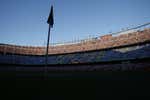El mercado se desangra en España: «Vamos a tener los mejores estadios, pero van a estar vacíos»
