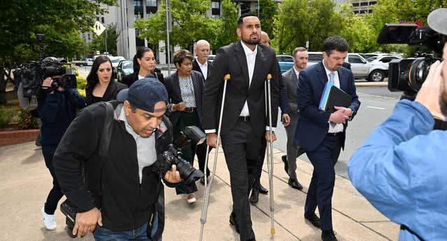 Kyrgios se declara culpable de agredir a su exnovia, pero evita una condena