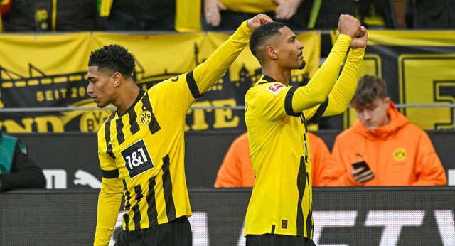 Haller y el Dortmund le meten un golazo al cáncer