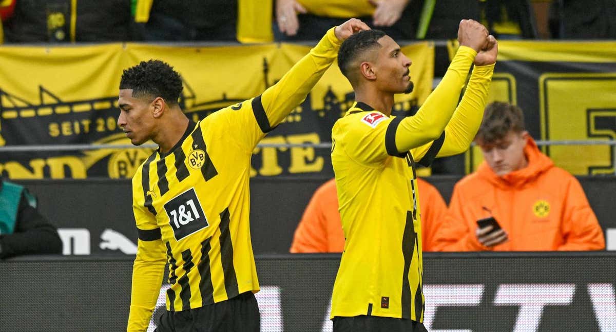 Haller, en un partido con el Dortmund.