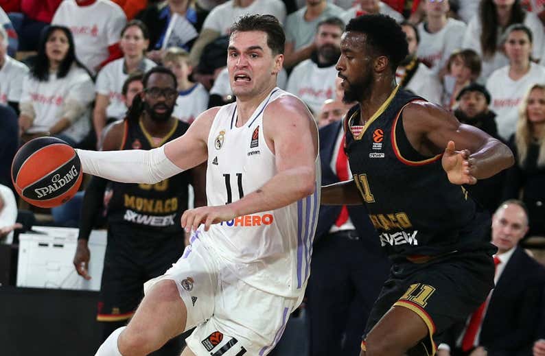 Hezonja se reencuentra con 'Super-Mario'