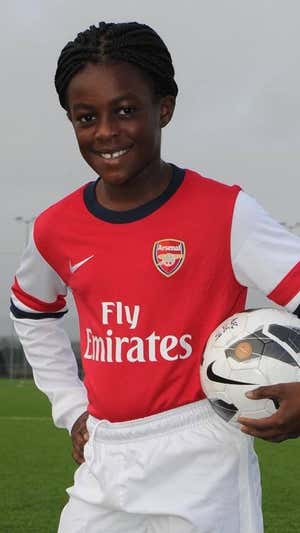 Michelle en la academia del Arsenal.  ARSENAL FC