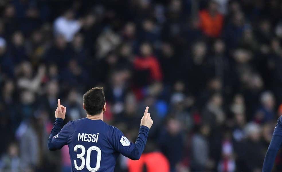 Luís Campos confirma que el PSG está "en conversaciones" para renovar a Lionel Messi