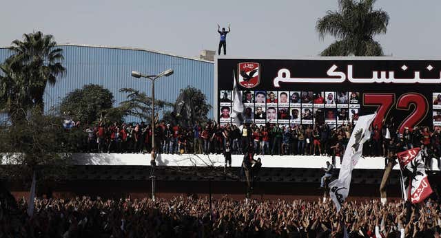 Los Ultras del Al Ahly hicieron la revolución, les encarcelaron y torturaron y acabaron entregando las armas