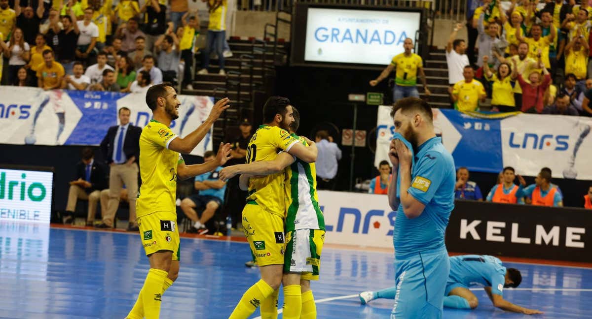 Partido entre el Jaén y el Inter. /Alfredo Aguilar