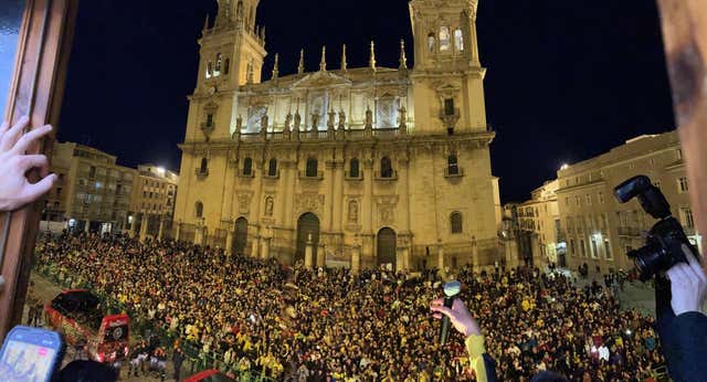 La Marea Amarilla invade Jaén para celebrar el título de Copa de España