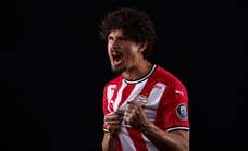 André Ramalho: «La tradición que tiene el Sevilla en Europa League les hace favoritos»