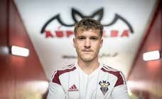 Juanma García, jugador del Albacete: “Perdí el 40% de la sangre”