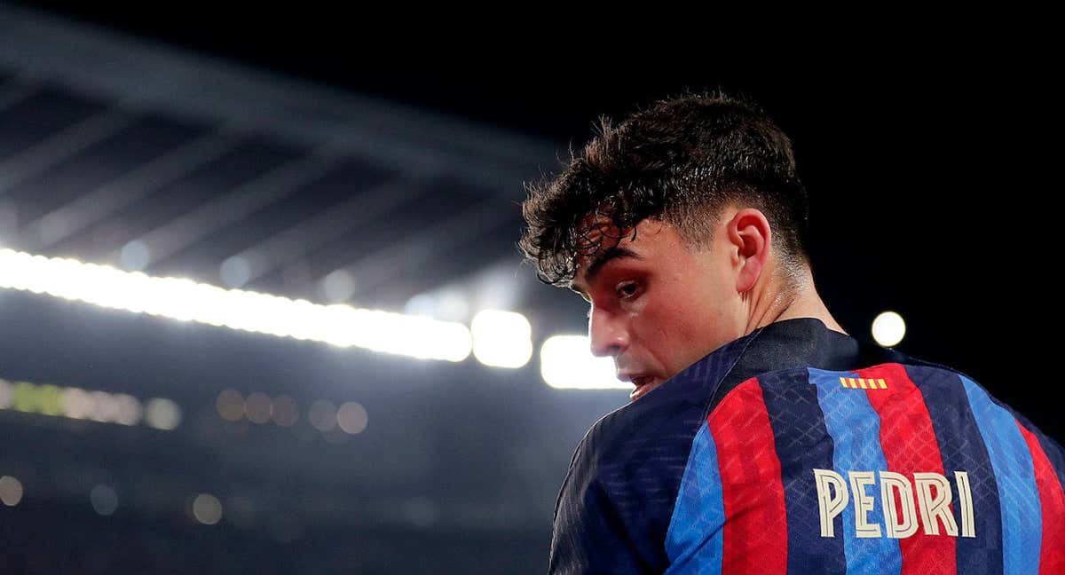 Pedri, ante el Manchester United.