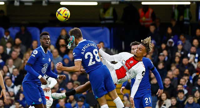 La única victoria del Chelsea es que Azpilicueta se encuentre bien