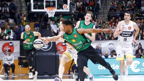 Andrés Feliz, durante una acción de la semifinal ante Lenovo Tenerife. /ACB MEDIA