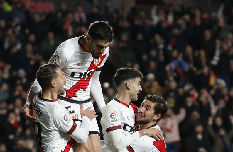 Rayo y Sevilla se estancan en Vallecas