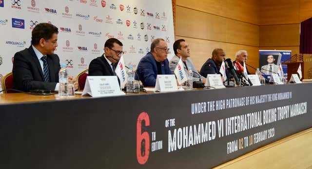 Un aliado de Putin provoca una guerra mundial en el boxeo olímpico