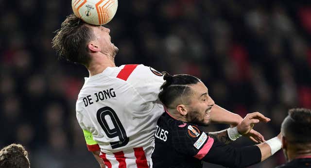 Ni la emboscada ni la ley del ex: el Sevilla estará en octavos