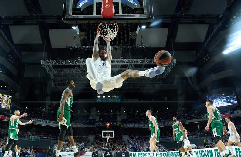 El Real Madrid coge aire en la Euroliga tras el varapalo copero