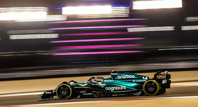 Red Bull apabulla en Baréin; Aston Martin da la sorpresa y Sainz confía