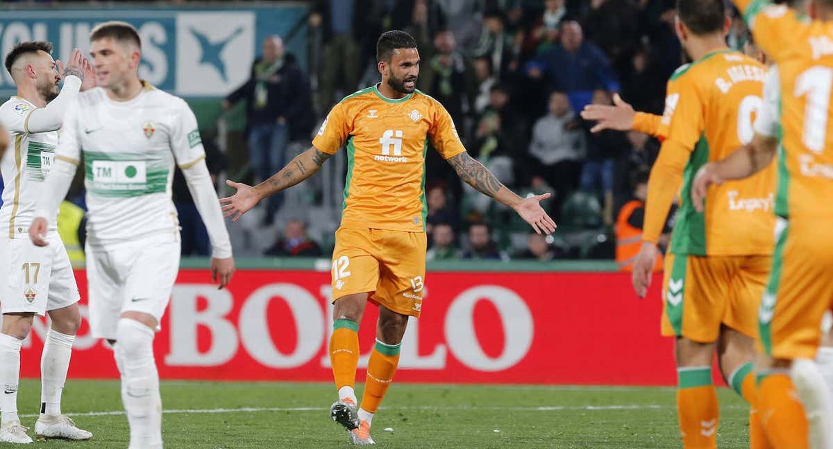 Willian José celebra el gol de la victoria del Betis.