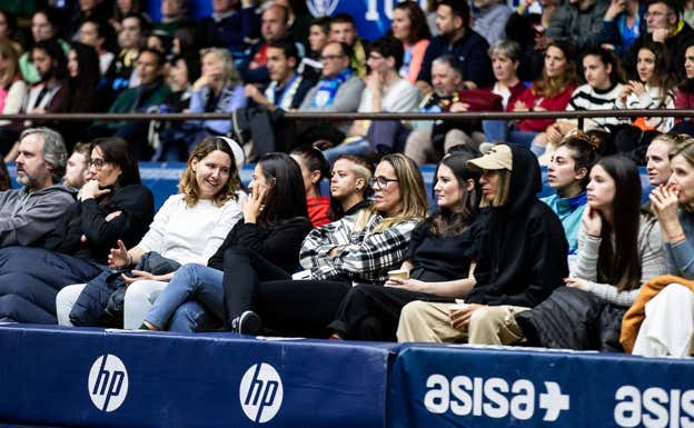 Amaya Valdemoro, en la grada del Magariños este sábado.  MOVISTAR ESTUDIANTES