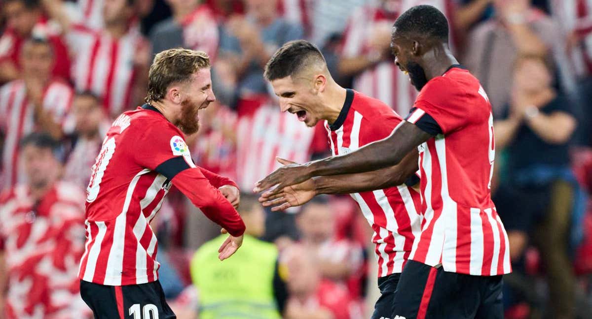 Muniain, Sancet e Iñaki Williams celebran un gol en San Mamés./Getty Images