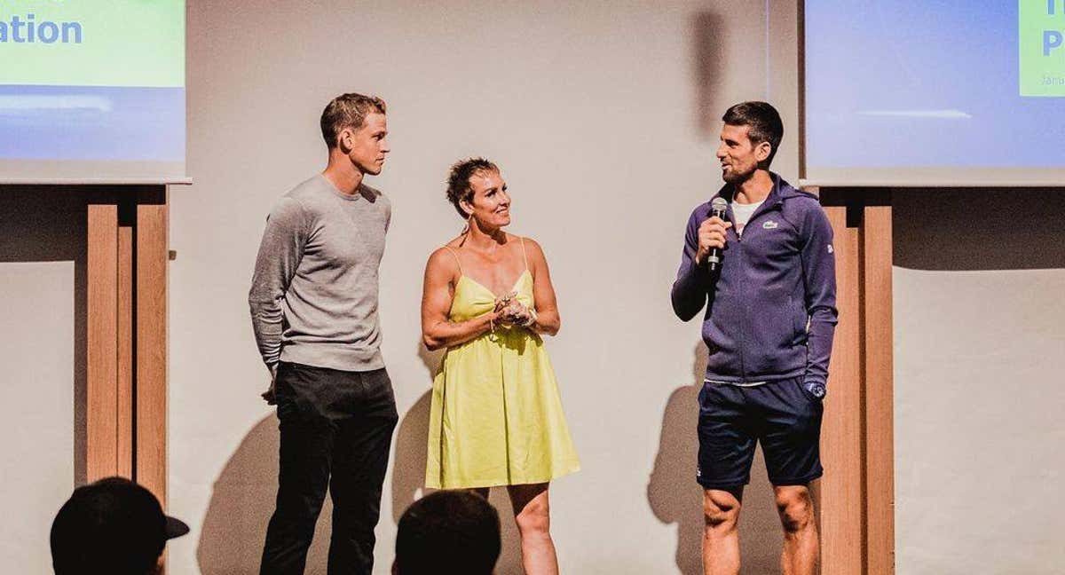 Vasek Pospisil, Bethanie Mattek-Sands y Novak Djokovic, durante la presentación de comité ejecutivo de la PTPA en Australia. /PTPA