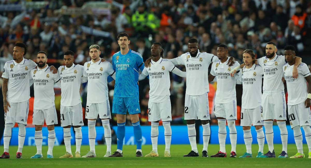 Los jugadores del Real Madrid en Anfield./Reuters