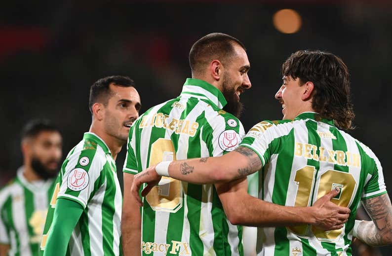 Borja Iglesias, sobre Bellerín: “Ojalá venga pronto”