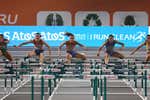 Cuántas calles tiene una pista de atletismo