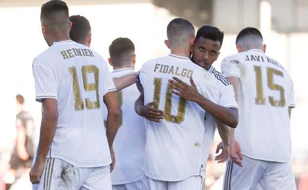 Fidalgo, junto a Rodrygo, Reinier y Javi Hernández. Real Madrid