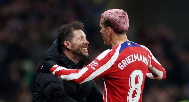 Griezmann dedica a Simeone su gol contra el Sevilla.
