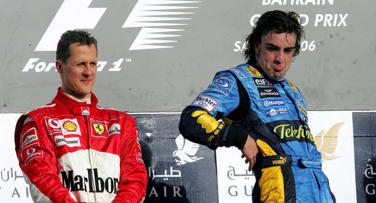 Michael Schumacher y Fernando Alonso, en el podio del GP de Australia 2006.