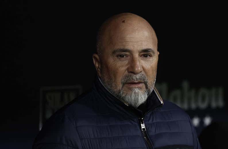 El Sevilla rastrea el mercado en una semana decisiva para Sampaoli