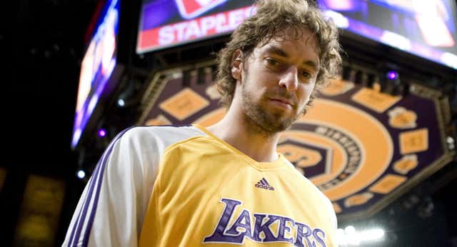 Más rebotes que Kareem, más asistencias que Shaq… los datos respaldan la retirada de la camiseta de Pau Gasol